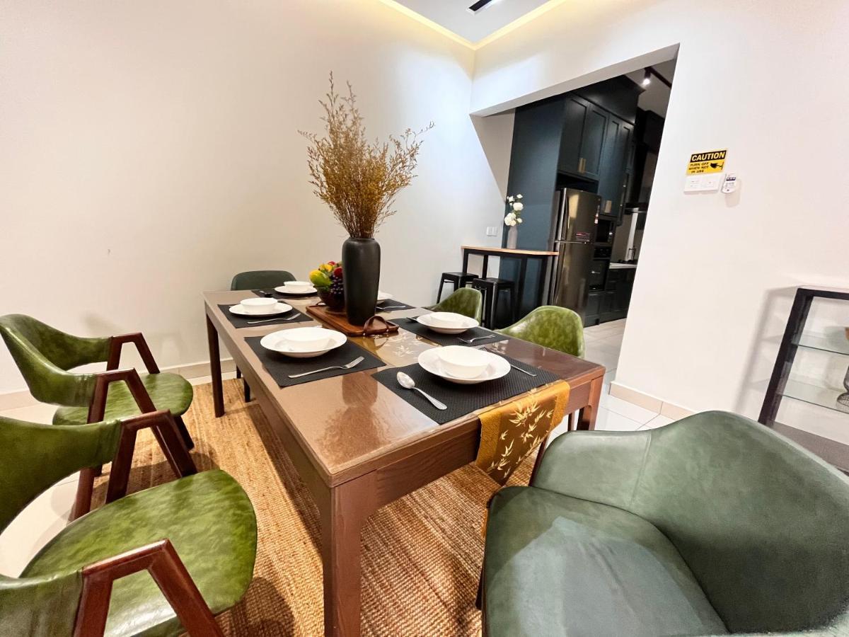 Luxury 2-Storey Terrace House Near Ioi City Mall Putrajaya Kültér fotó